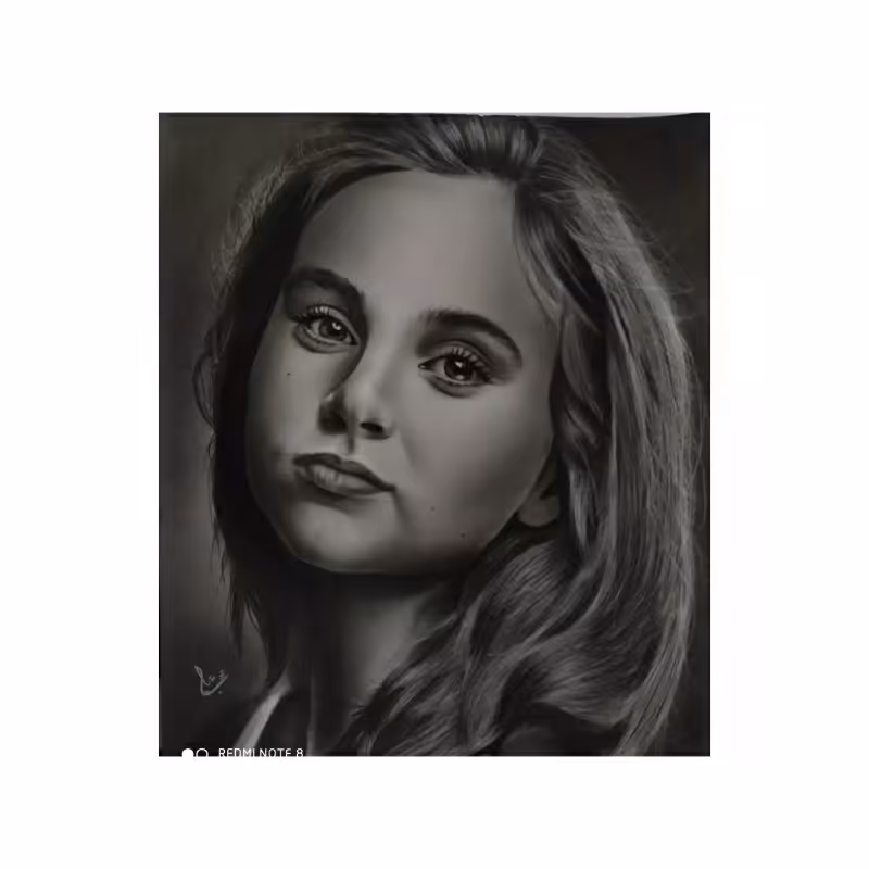 نقاشی سیاه قلم چهره  سبک هایپر رئال 