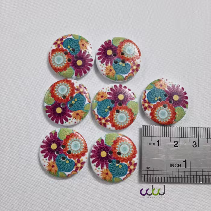 دکمه چوبی طرح دار مدل گل گلی 25mm مانتو شومیز بلوز خیاطی (هر عدد)