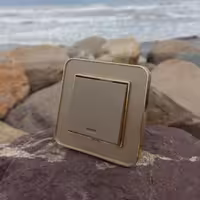 کلید و پریز  لوکس ایران الکتریک  - مدل ارس طرح متال بژ