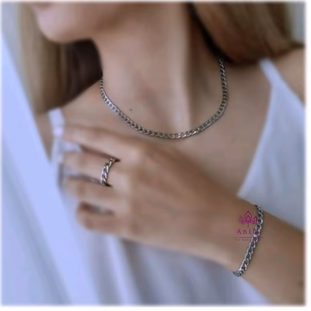 ست گردنبند دستبند انگشتر کارتیر نقره ای زنانه جنس استیل رنگ ثابت (لاوین گالری)