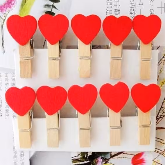 گیره چوبی طرح قلب قرمز بسته 10 تایی