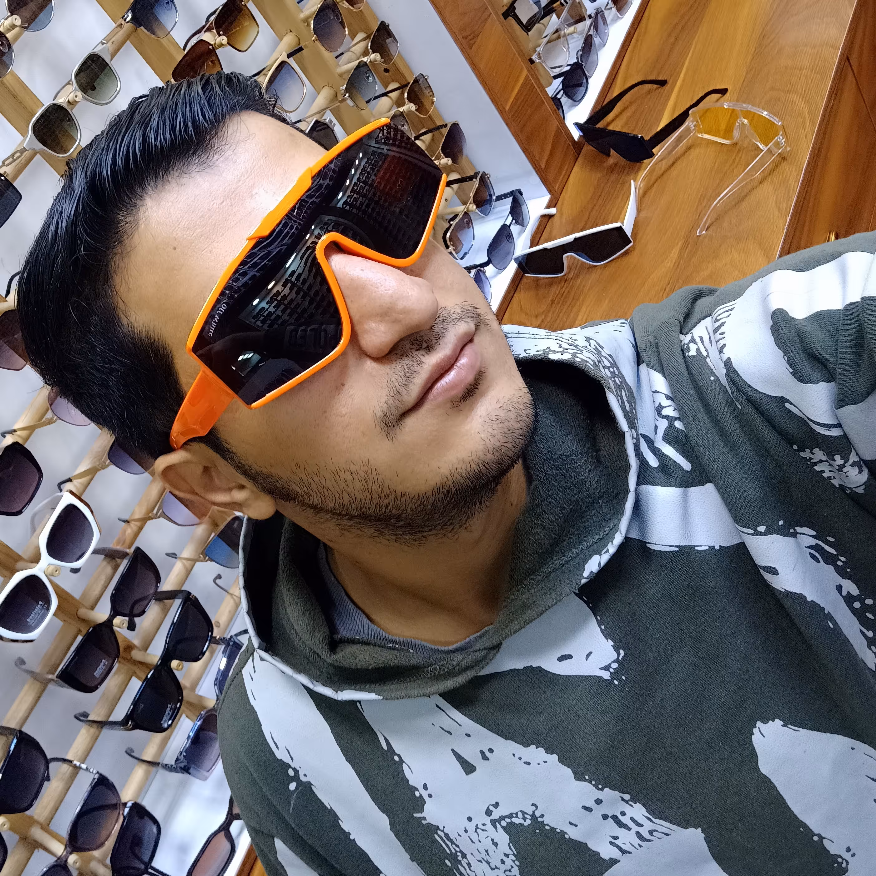 عینک افتابی ترند پرادا