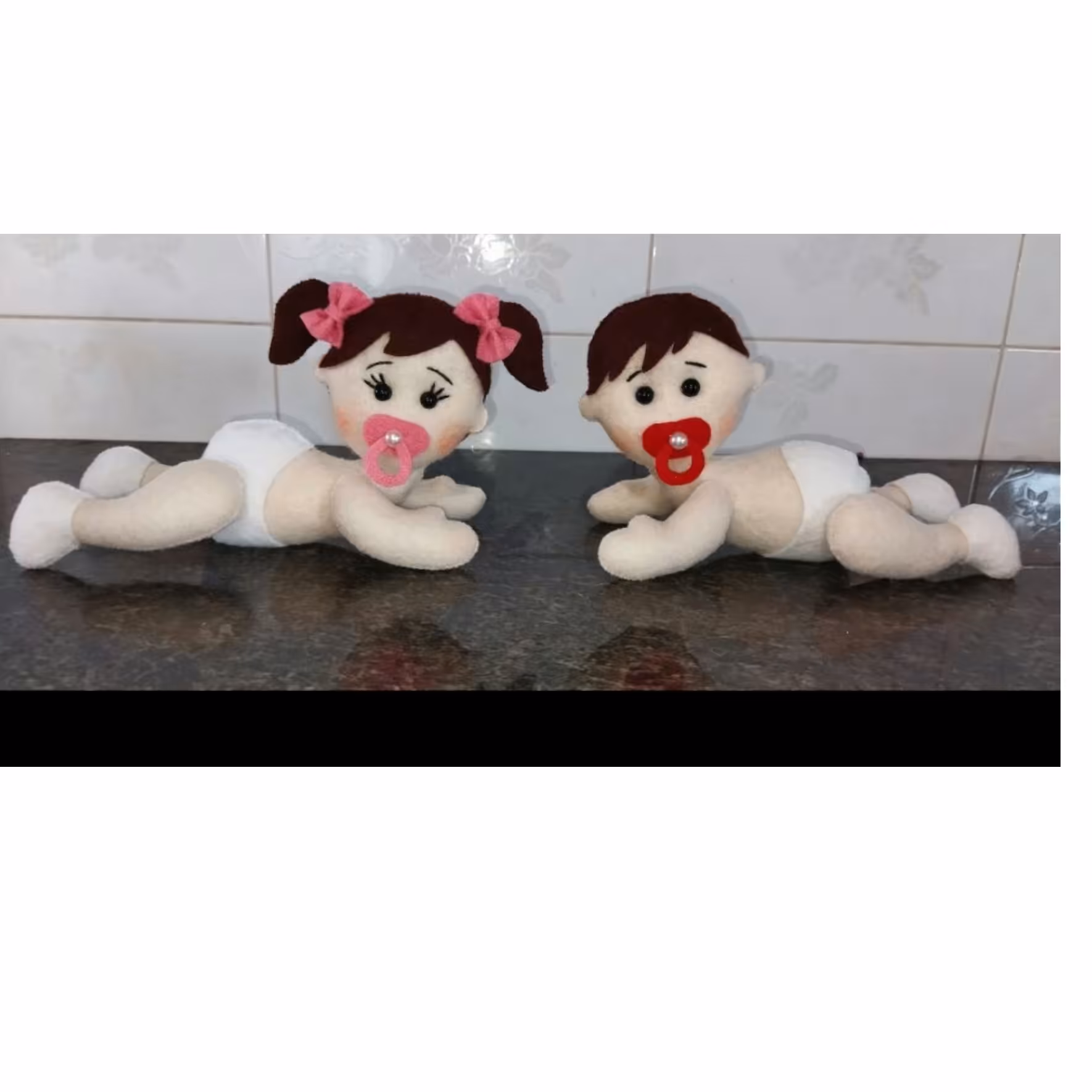 عروسک نوزاد دختر وپسر  مناسب برای سیسمونی ویا جشن تعیین جنسیت