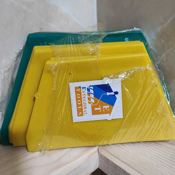 12 عدد لیسه گچ کاری و بنایی پلاستیکی در 3 سایز جور