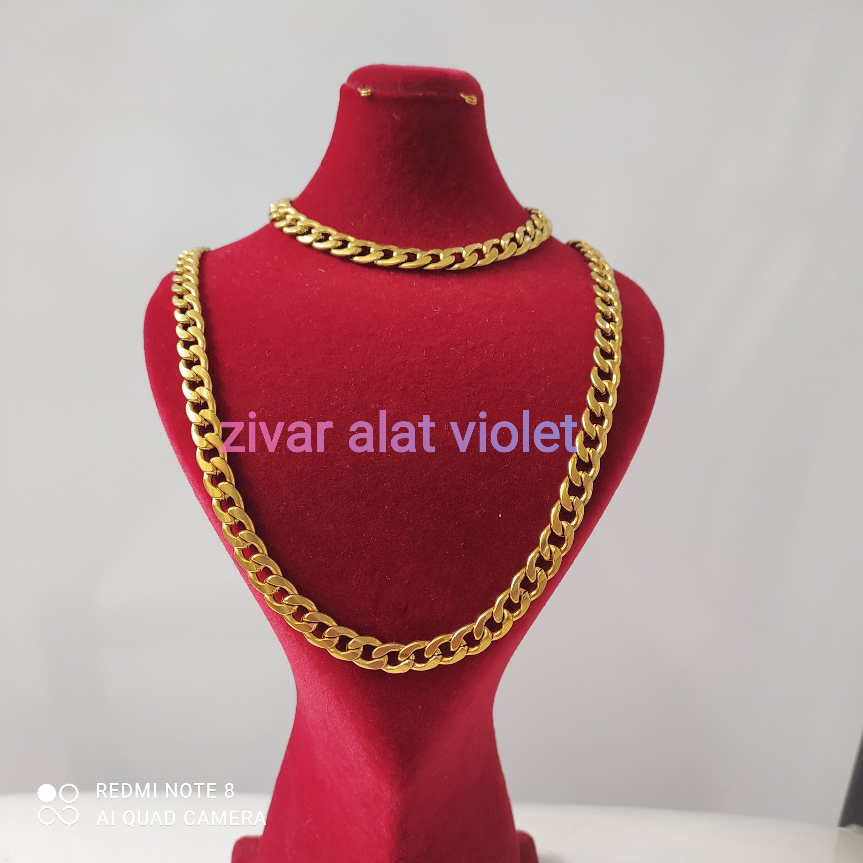 سرویس گردنبند و دستبند کارتیر طلایی