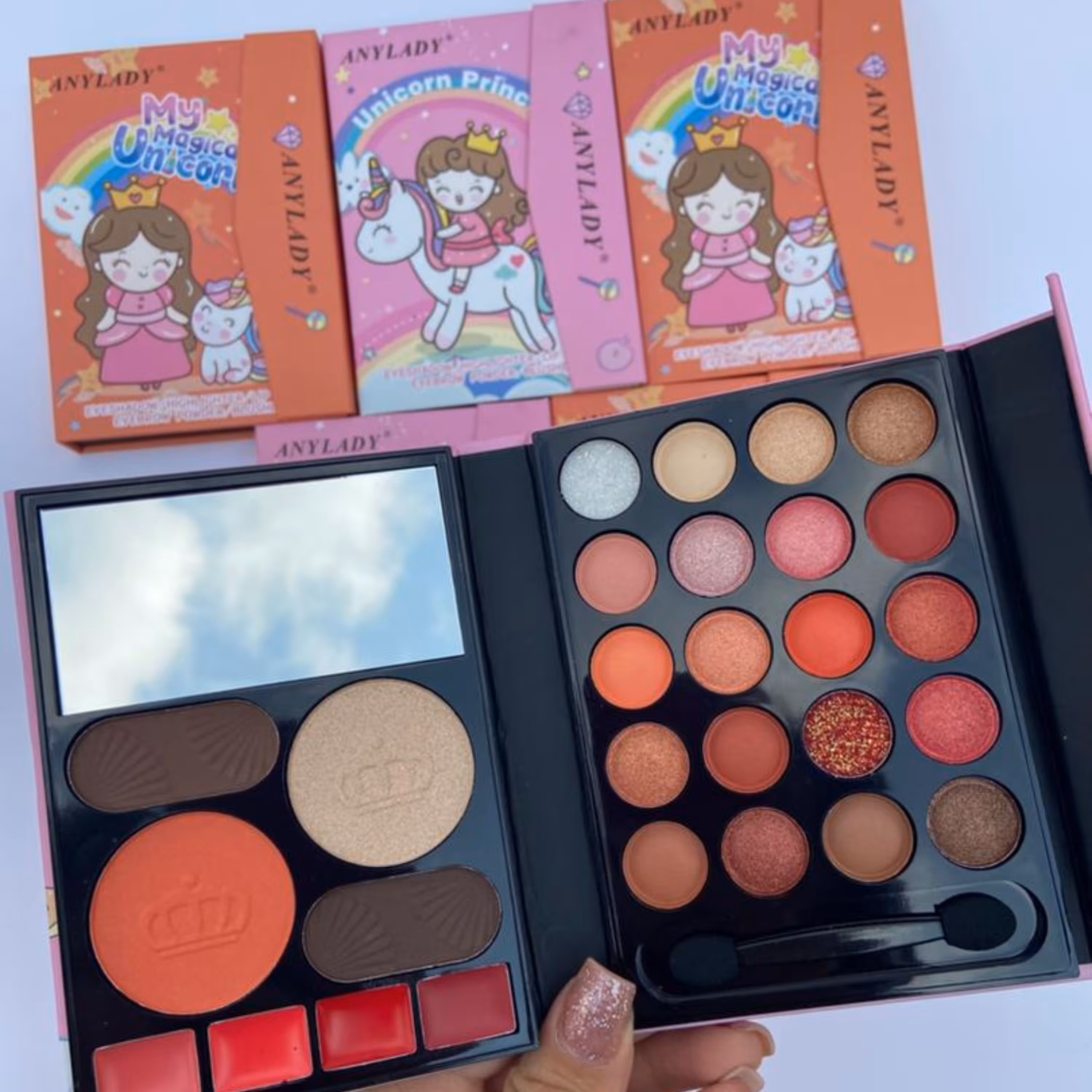 پالت سایه مدل کیفی بسیار کاربردی داری رژ و هایلایتر 