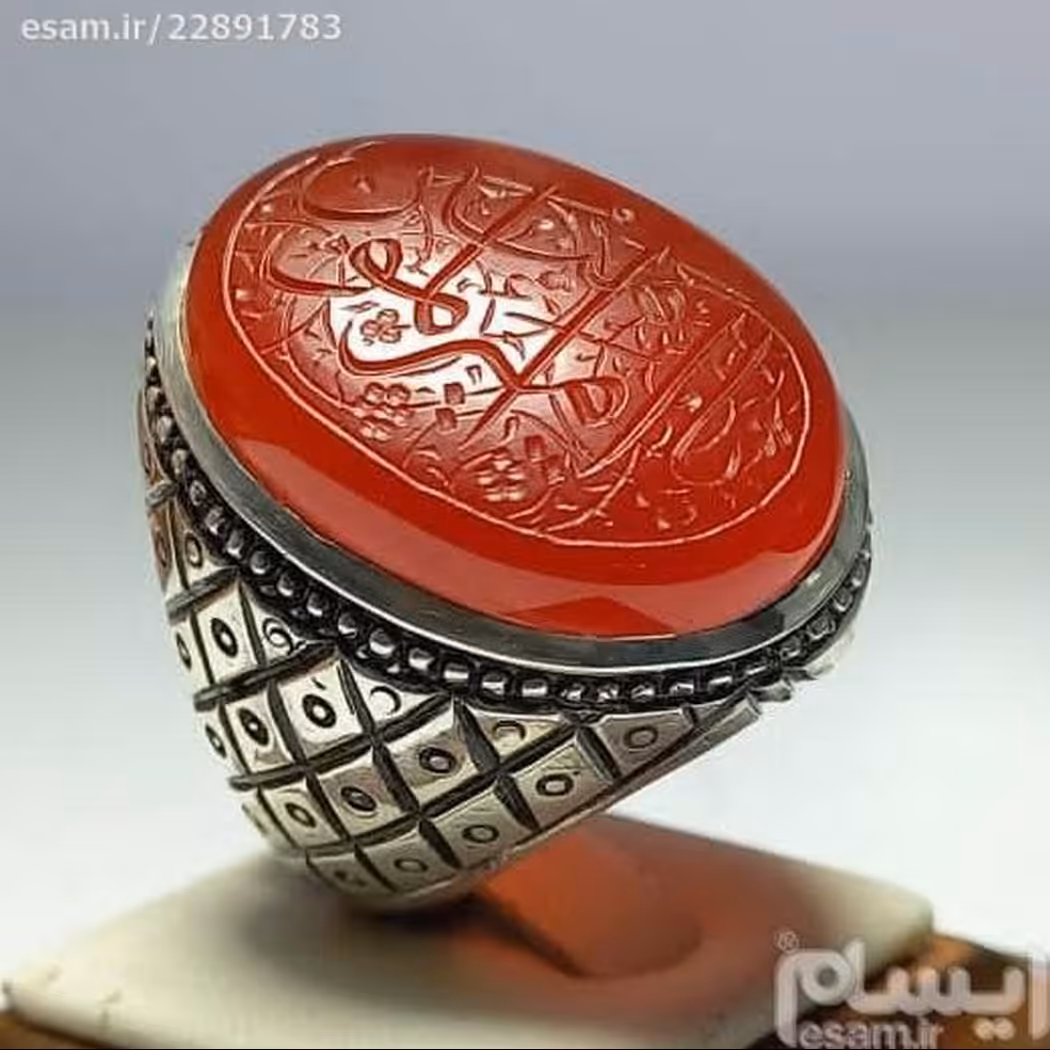 انگشتر عقیق سرخ ابدار تراش ثبتی درشت(امضا م ح ) دستساز بارکاب فوق العاده 