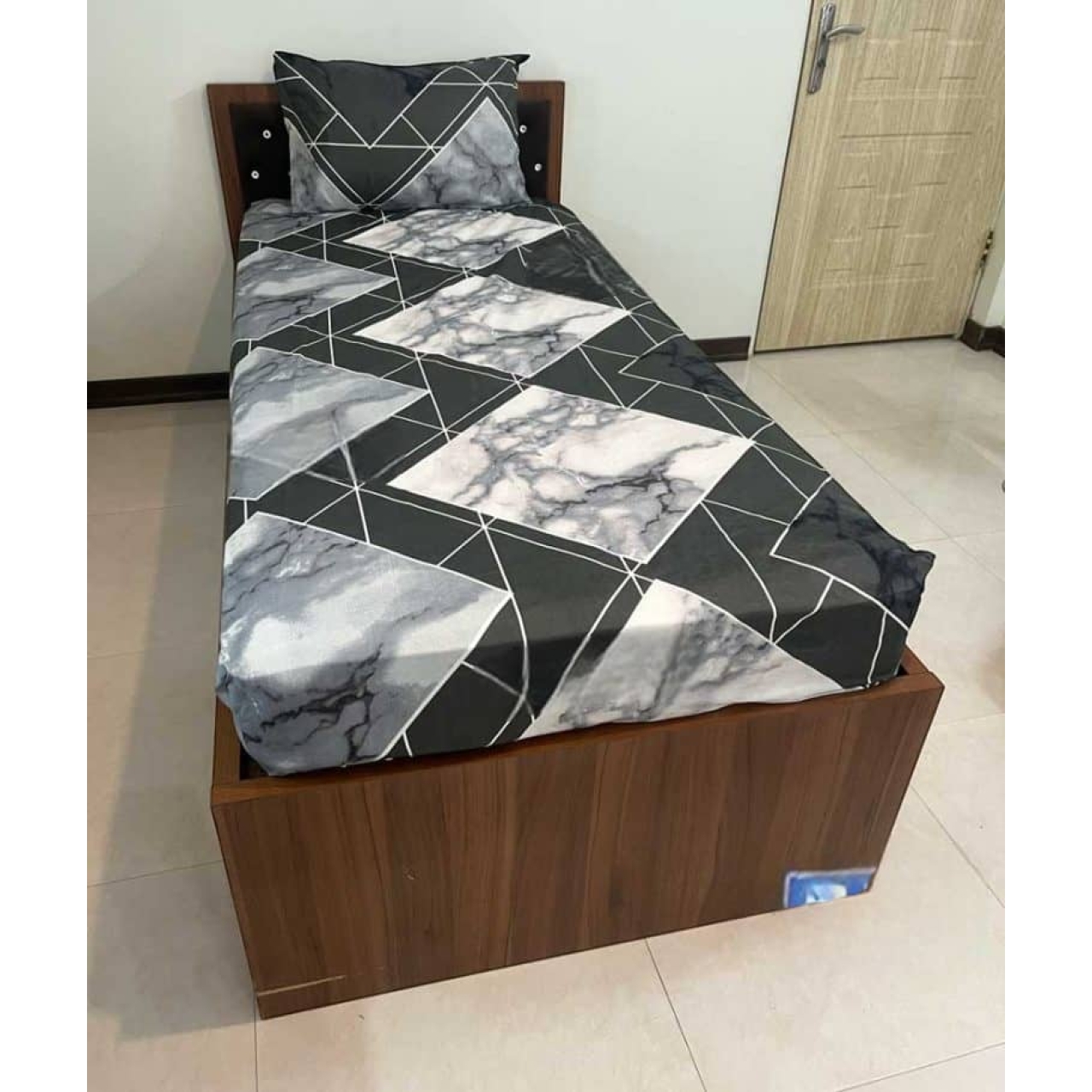 روتختی کشدار تخت تک نفره طرح بونسا 90*200 سانتی‌متر