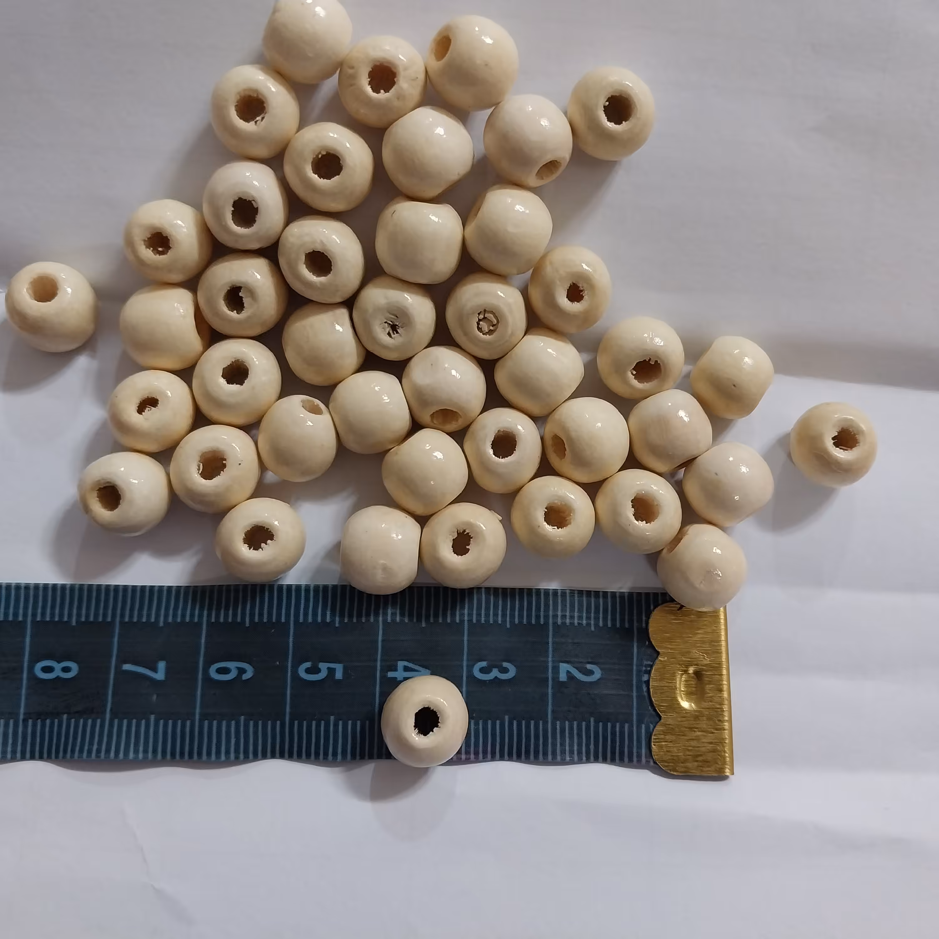 مهره چوبی گردبیرنگ پک 200تایی 8 میل سوراخ دار مهره دستبند و زیورآلات تزئینی و اکسسوری موجود در خرازی نفیس