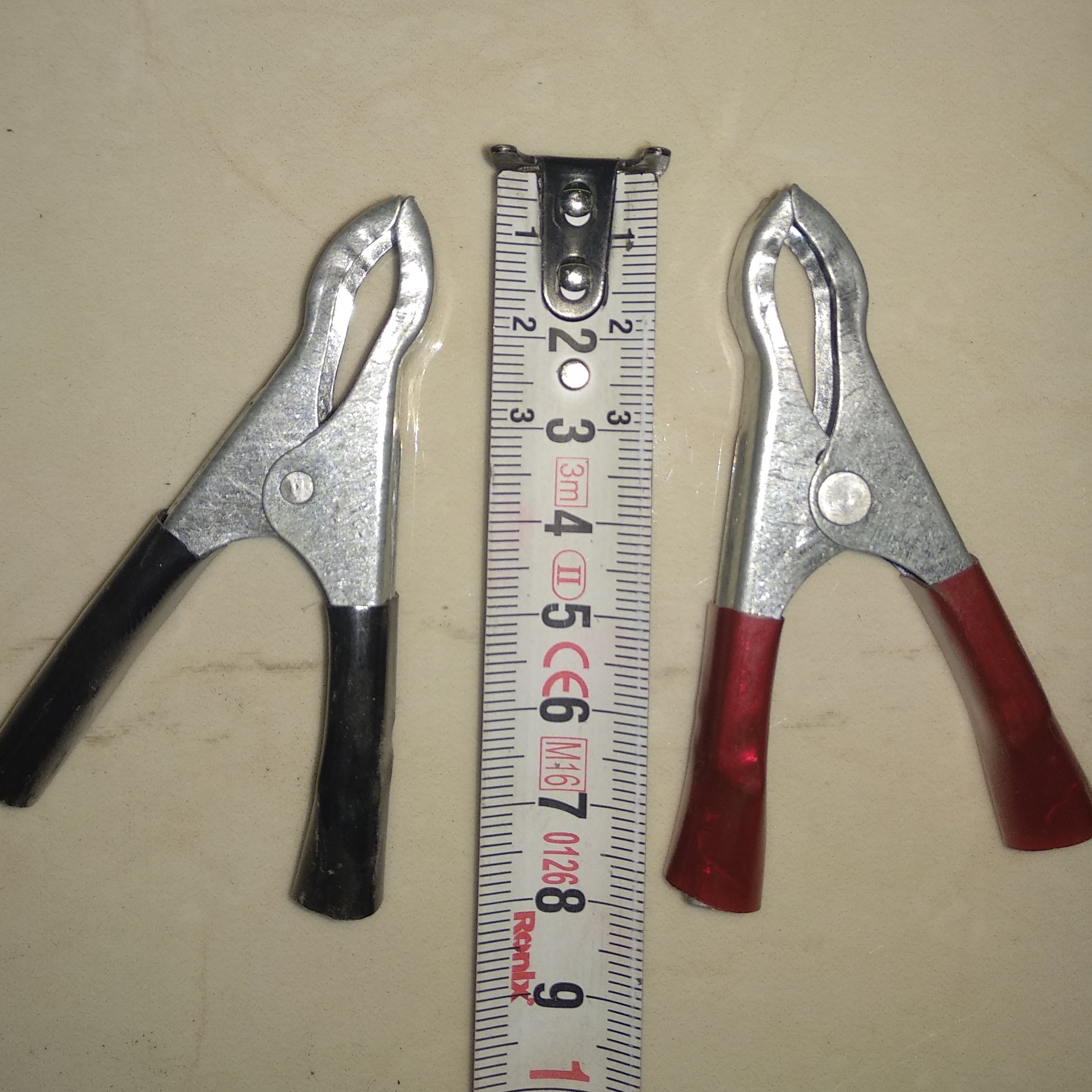 گیره فلزی بسته دو عددی