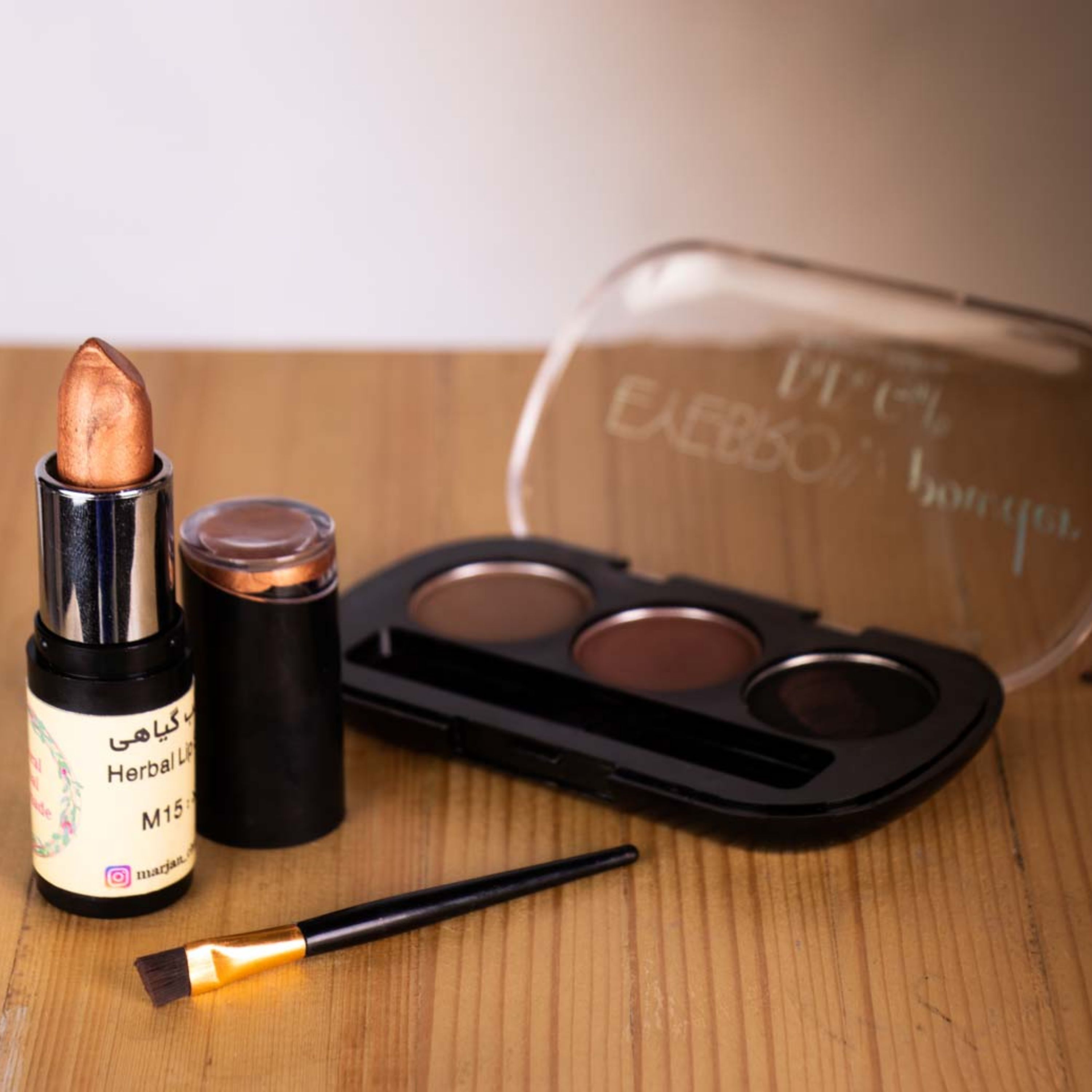 رژ جامد گیاهی m15