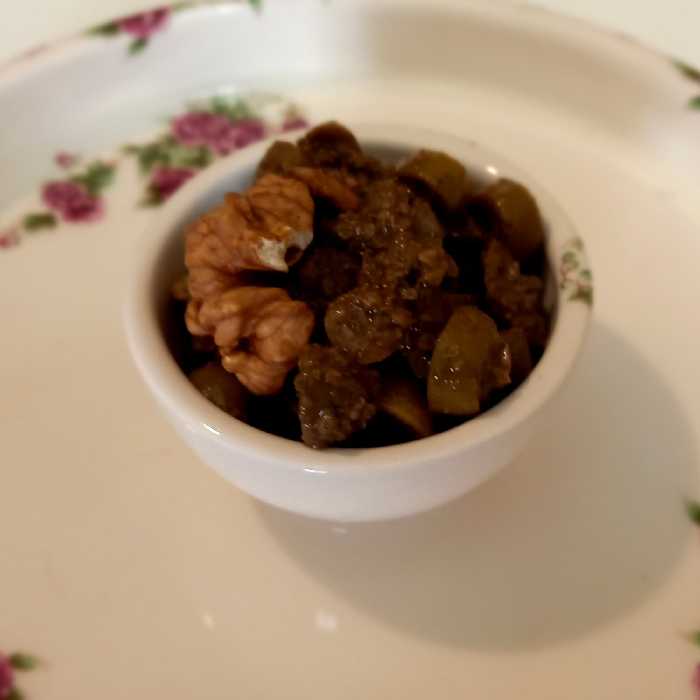 زیتون پرورده تازه پر گردوی خانگی لیمویی ( نیم کیلویی)