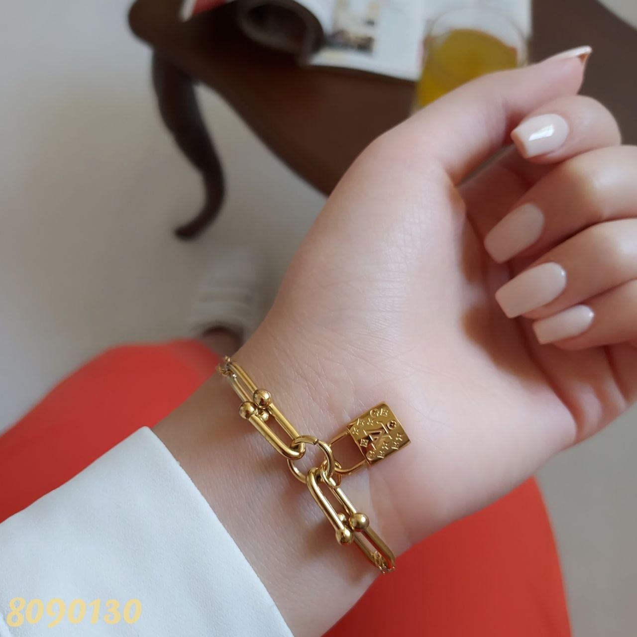 دستبند چندردیفه طرح طلا. برند استیل. رنگ ثابت.اسپورتی.41.