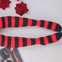 جوراب بالا زانو مدل راه راه قرمز مشکی پهن