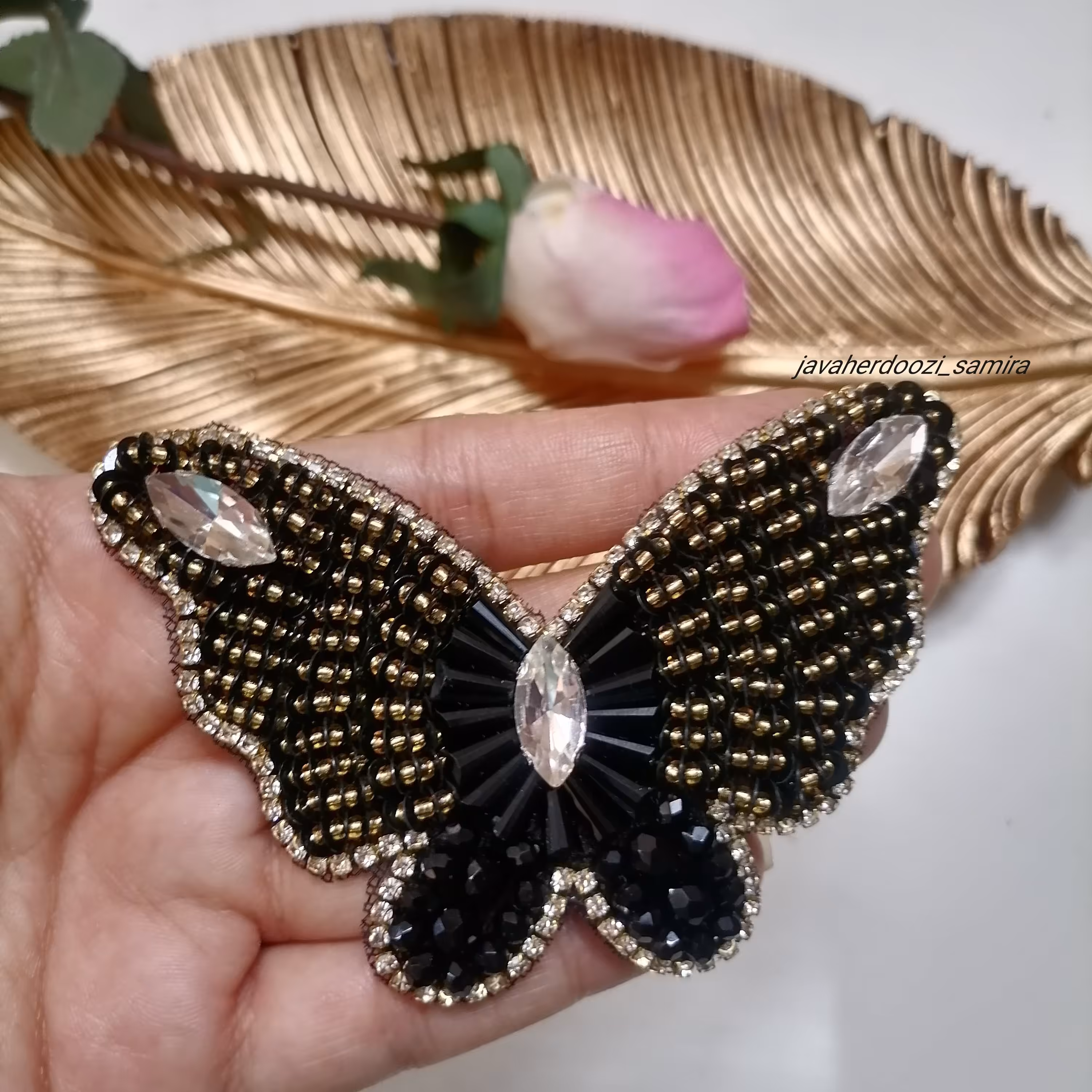 اپلیکه جواهردوزی