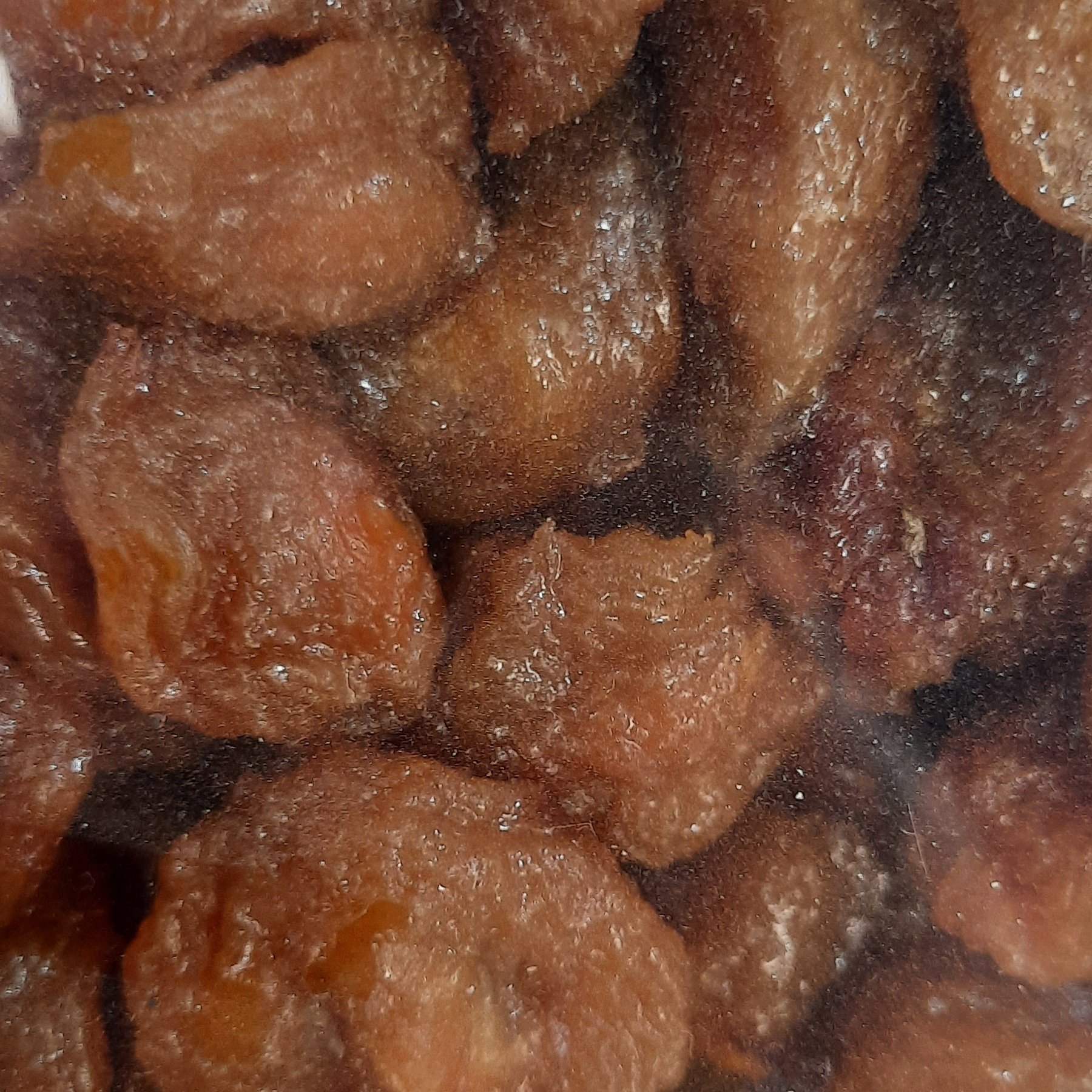 آلو بخارا تازه  درشت و تمیز و سالم