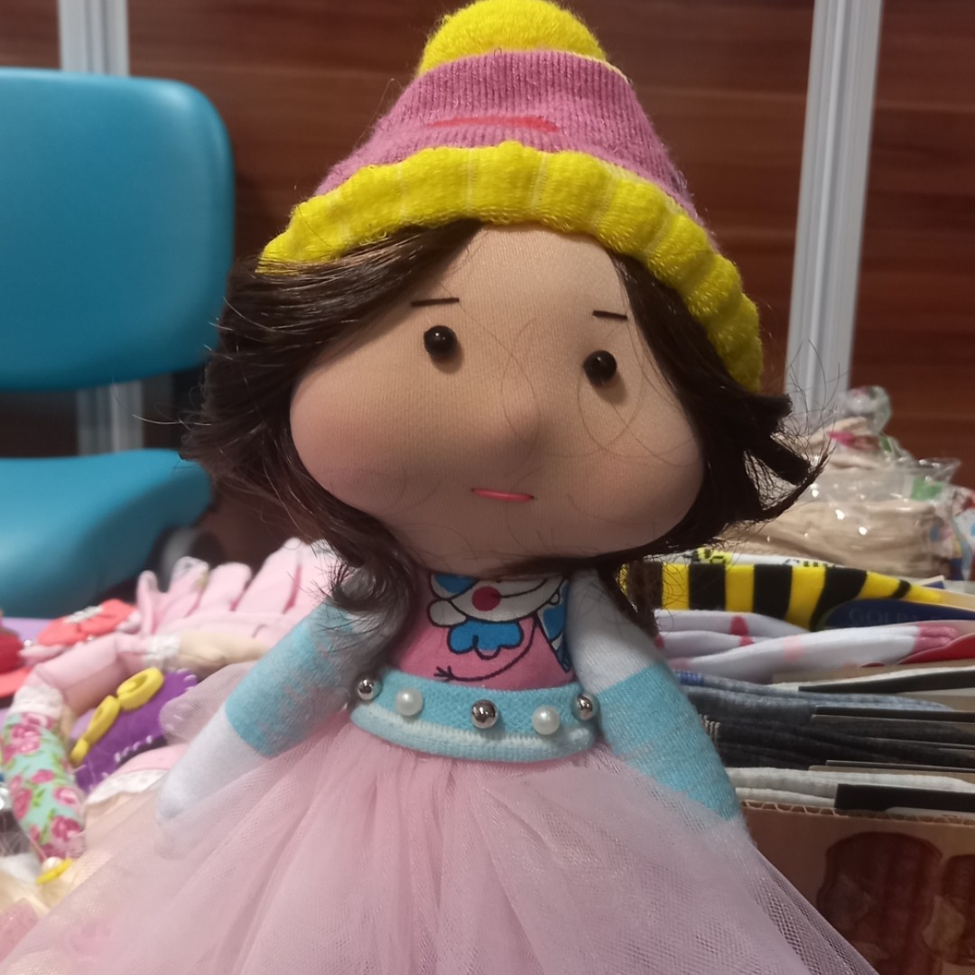 عروسک لپی نرگس سی سانتی