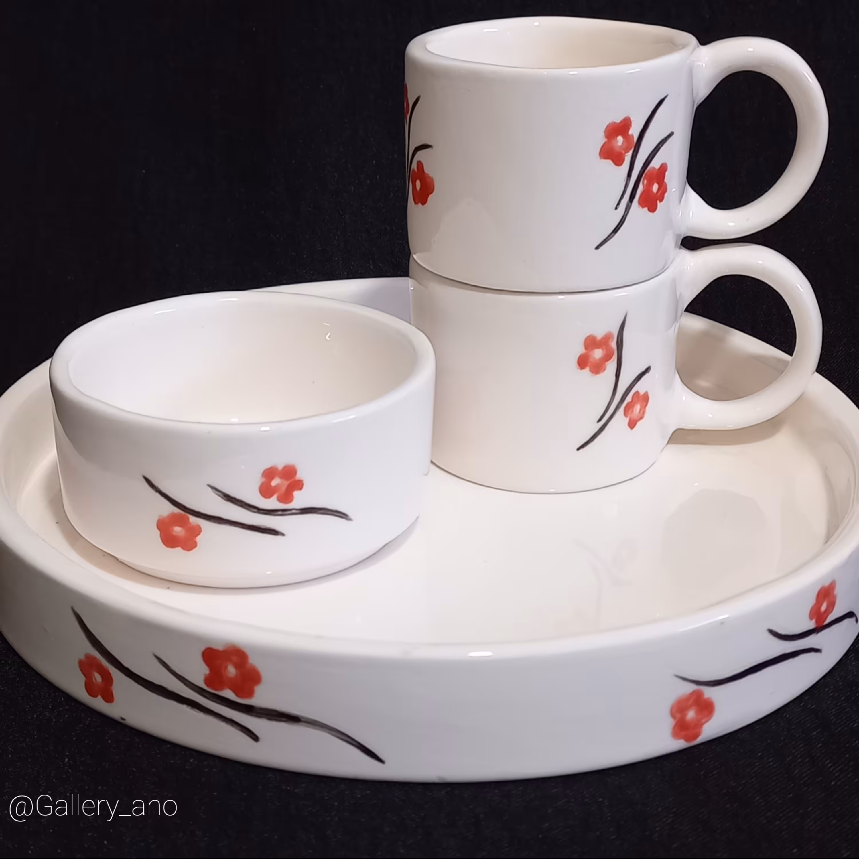 ست چای خوری دونفره سرامیکی  نام طرح شکوفه.شیک و جذاب