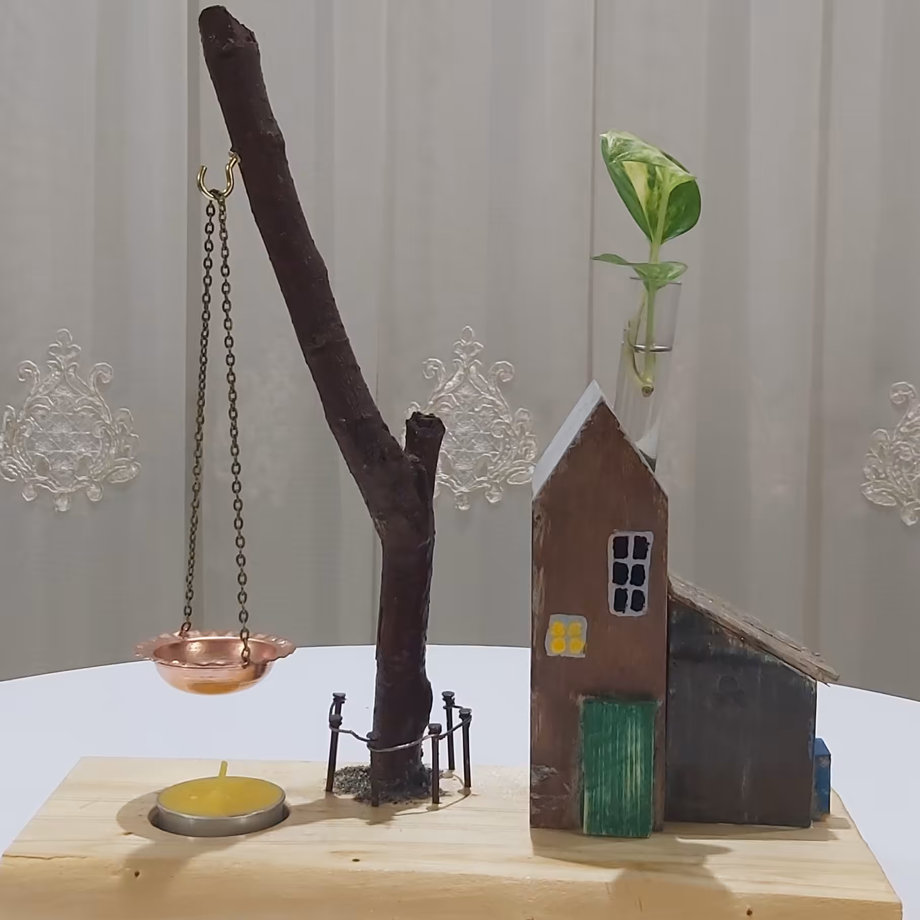 استند فانتزی گل و اسانس سوز چوبی