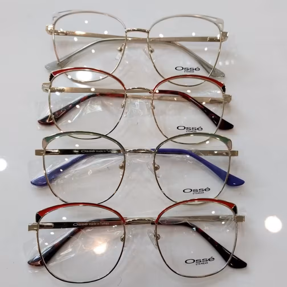 عینک طبی ایورا