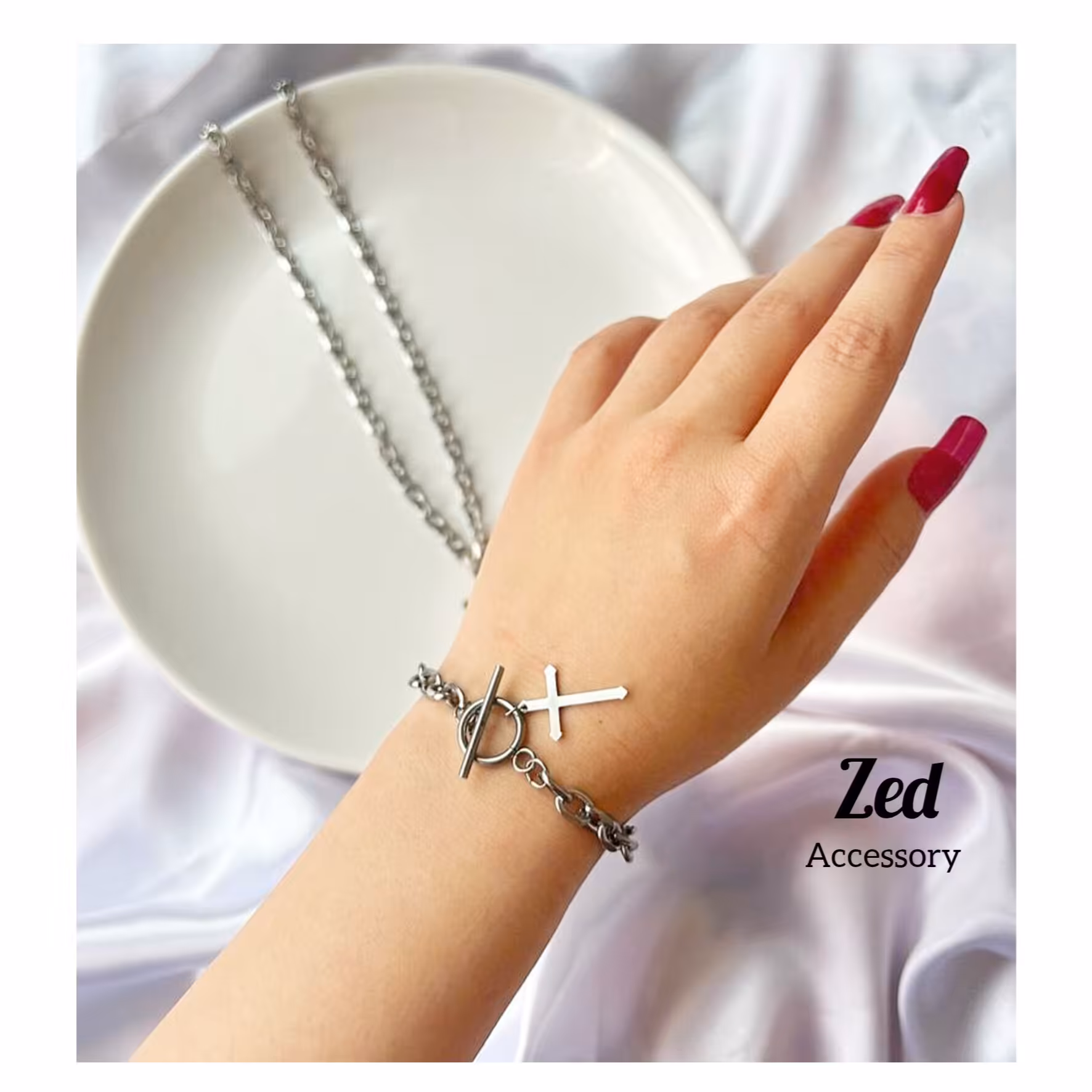 دستبند صلیب مردانه و زنانه اسپرت با زنجیر طرحدار و قفل تی تمام استیل و رنگ ثابت 