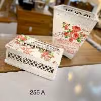 سطل و دستمال طرح دار جدید
جنس ام دی اف  رنگبندی سفید و صورتی  بسیار خاص هزینه ارسال به عهده مشتری وپسکرایه