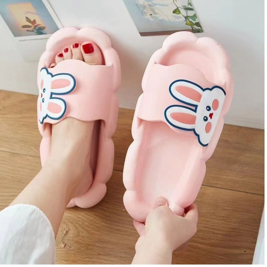 دمپایی زنانه وارداتی بسیار نرم و راحت و خاص سایز 36 تا 41