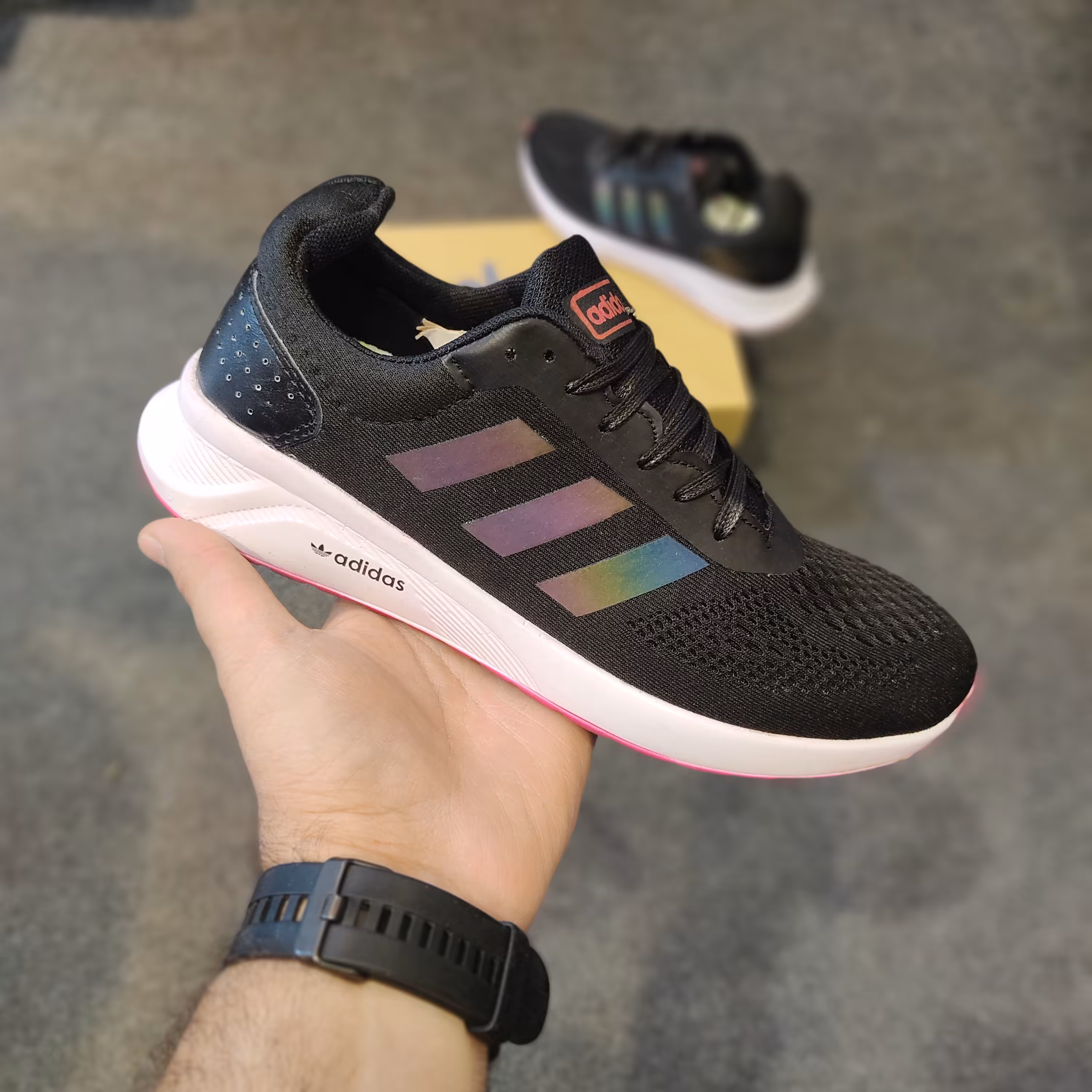 کتانی آدیداس سایز 37 تا 40 رنگ مشکی