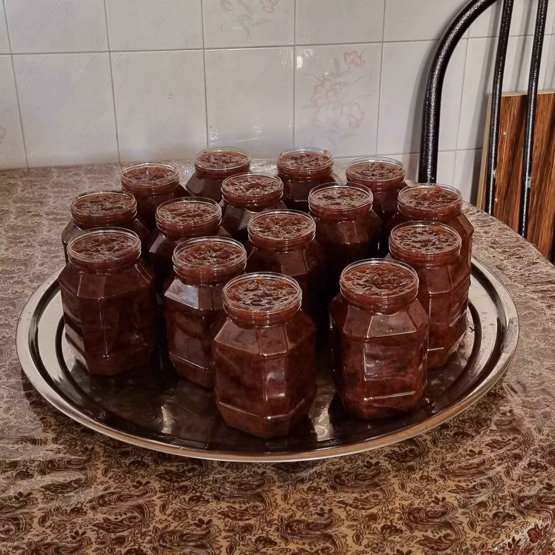 مربای گل محمدی خانگی (یک کیلوگرم)