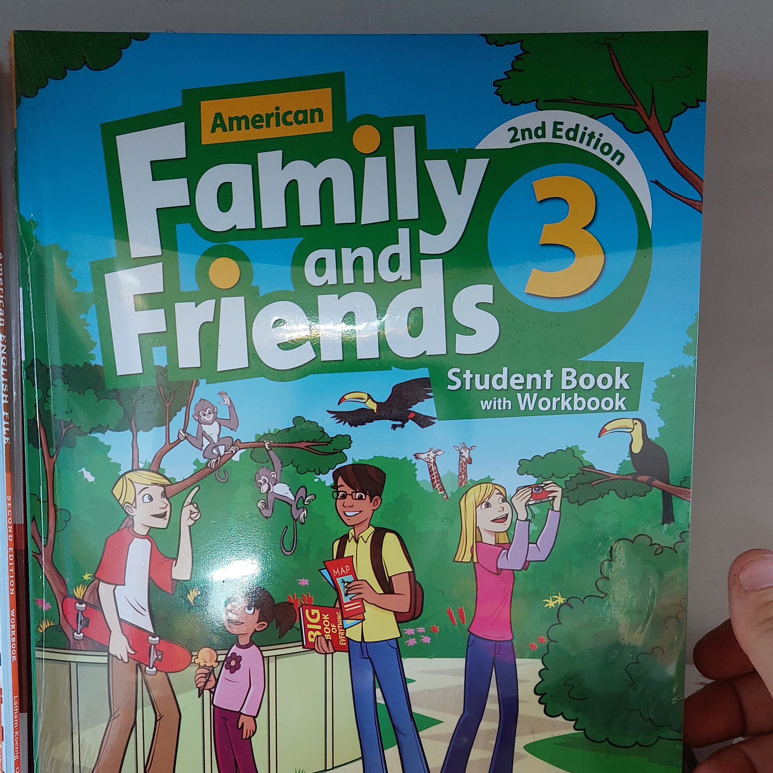 کتاب زبان فامیلی Family 3