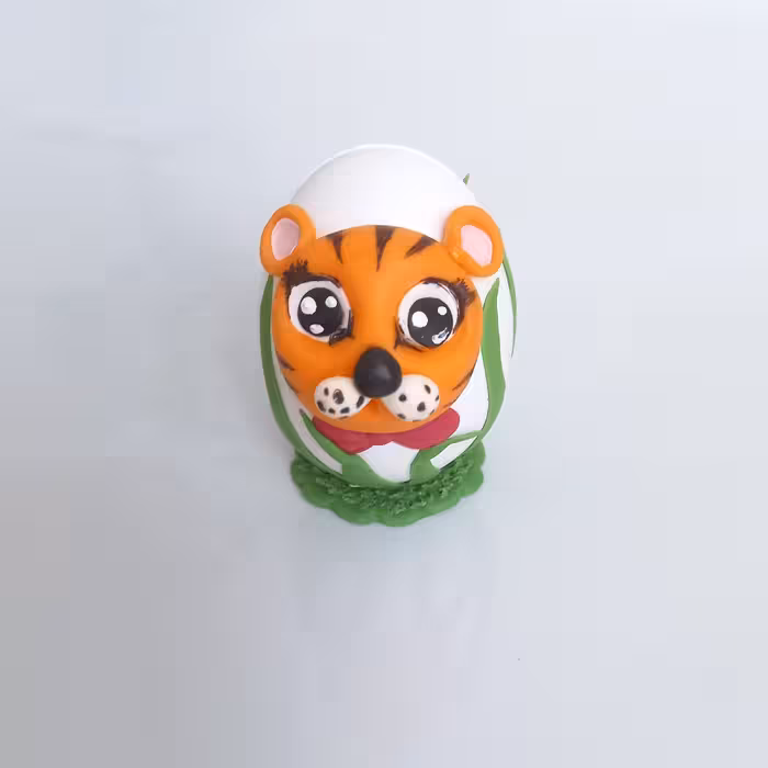 تخمرغ،  طرح ببر، جنس تخمرغ پلاستیک، تزئینات روی آن خمیر ایتالیایی