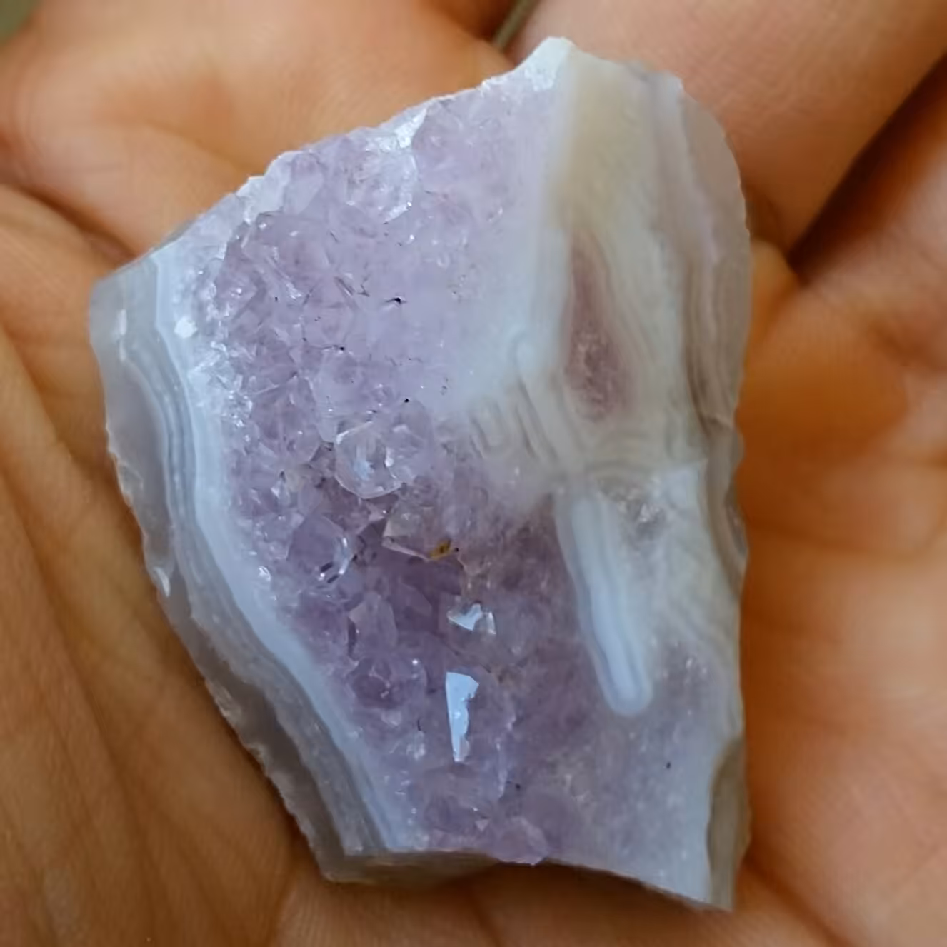 سنگ راف آمتیس پر رنگ به همراه عقیق سلیمانی 3بعدی بسیار زیبا دیدنی کاملا طبیعی شاهکار خلقت خااااص و بی نظیر