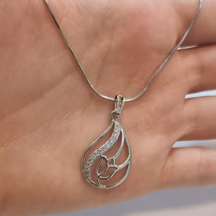 آویز پلاک. برند ژوپینگ. کیفیت عالی.(گالری ویداس )بدلیجات 