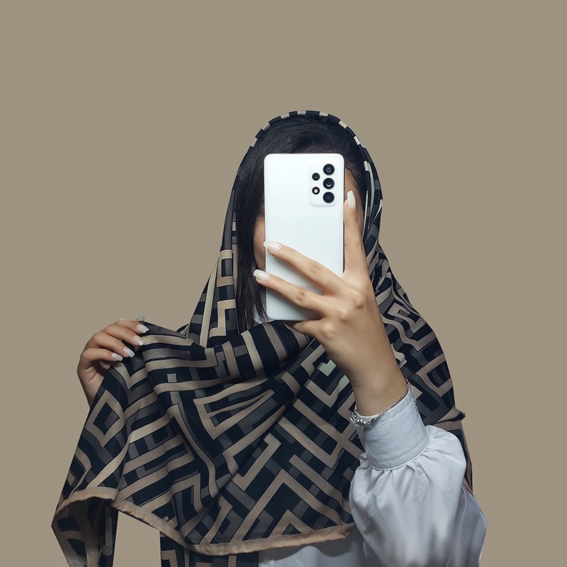 روسری حریر زنانه طرح دار بلند