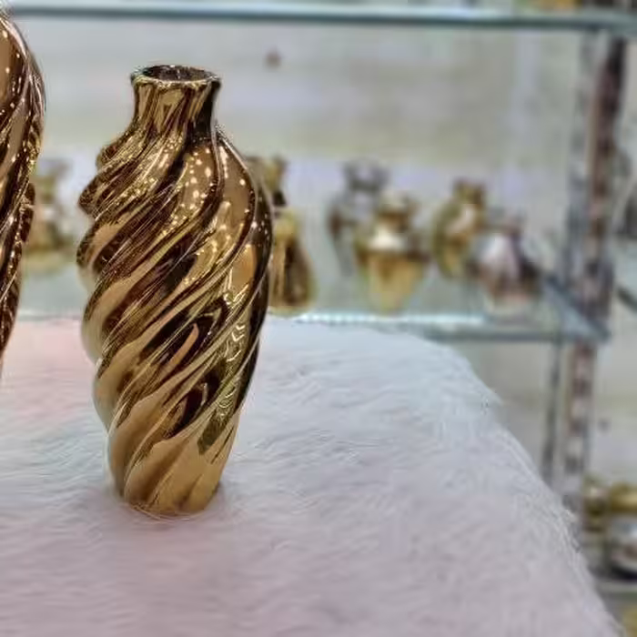 گلدون دیپولون آبکاری طلا یی