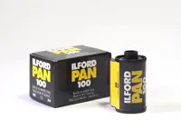 فیلم سیاه و سفید Ilford Pan 100