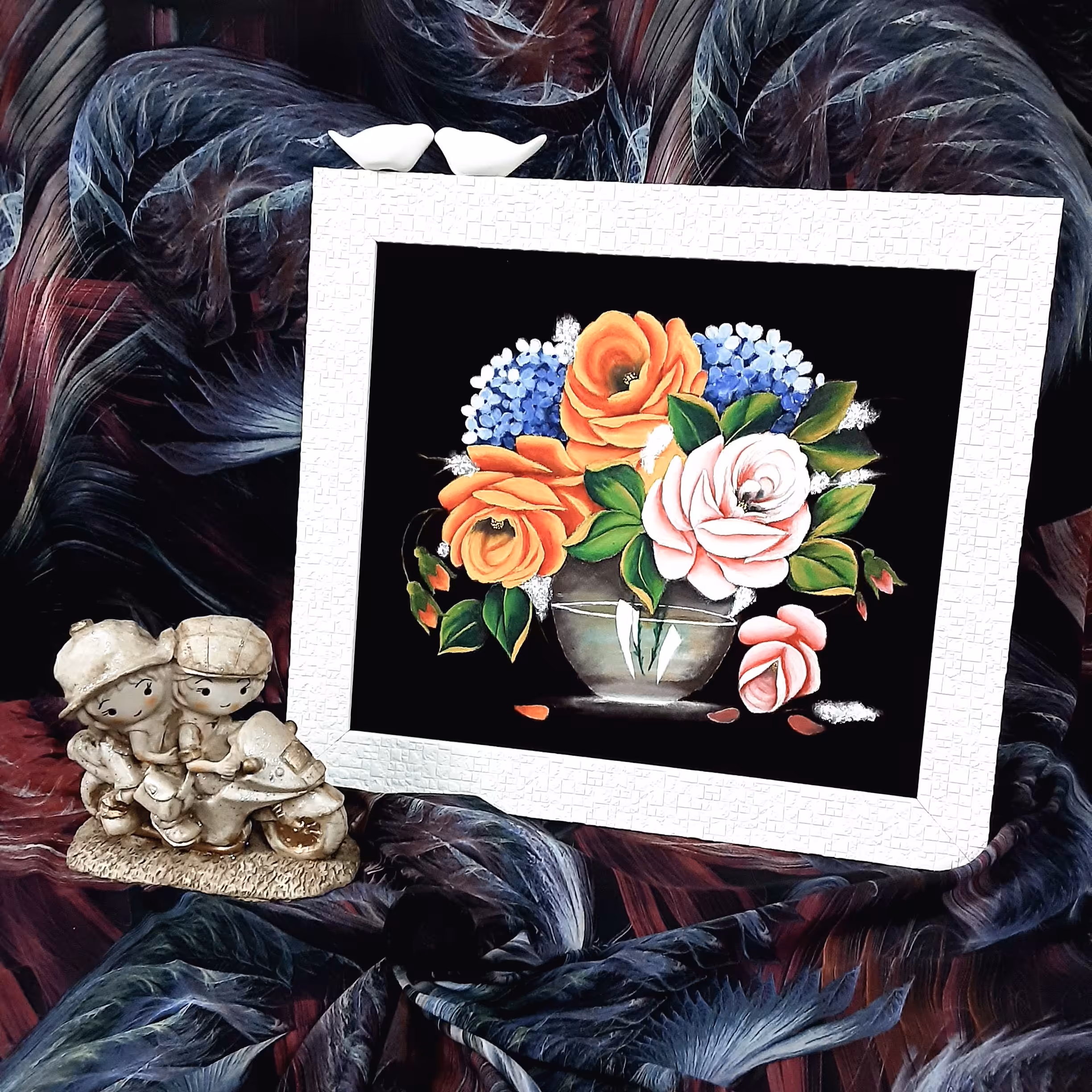 تابلو نقاشی پارچه  مخمل زرشکی گلدان  