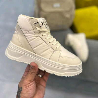 نیم بوت کاپشنی