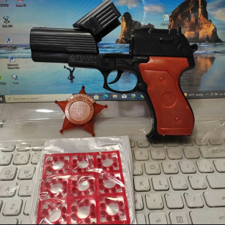 تفنگ طرح کلت هفت تیر