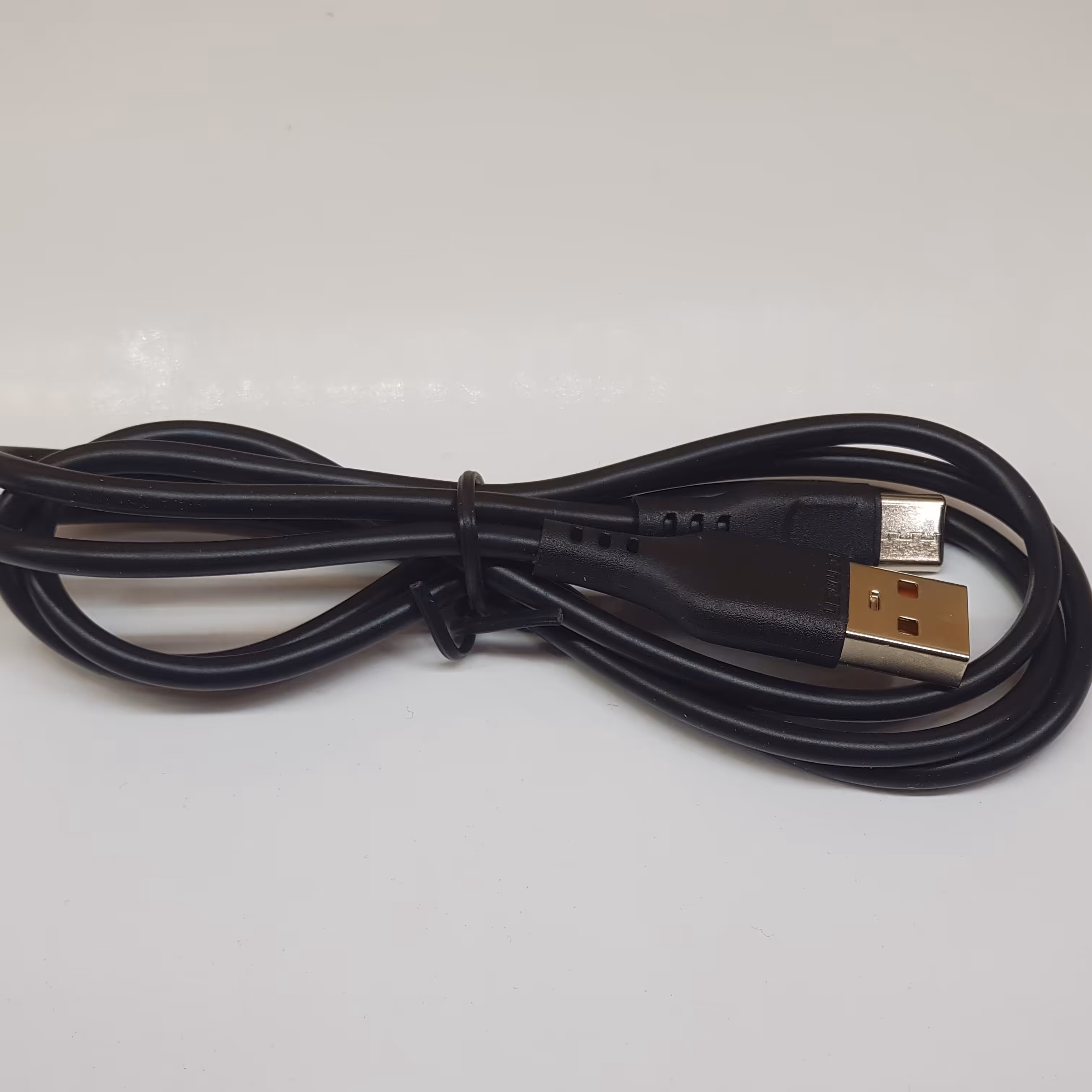 کابل شارژ  2.4 آمپر تایپ C برندdenmen کیفیت عالی فست شارژ