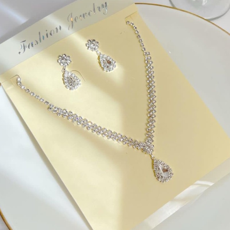 نیم ست جواهرات