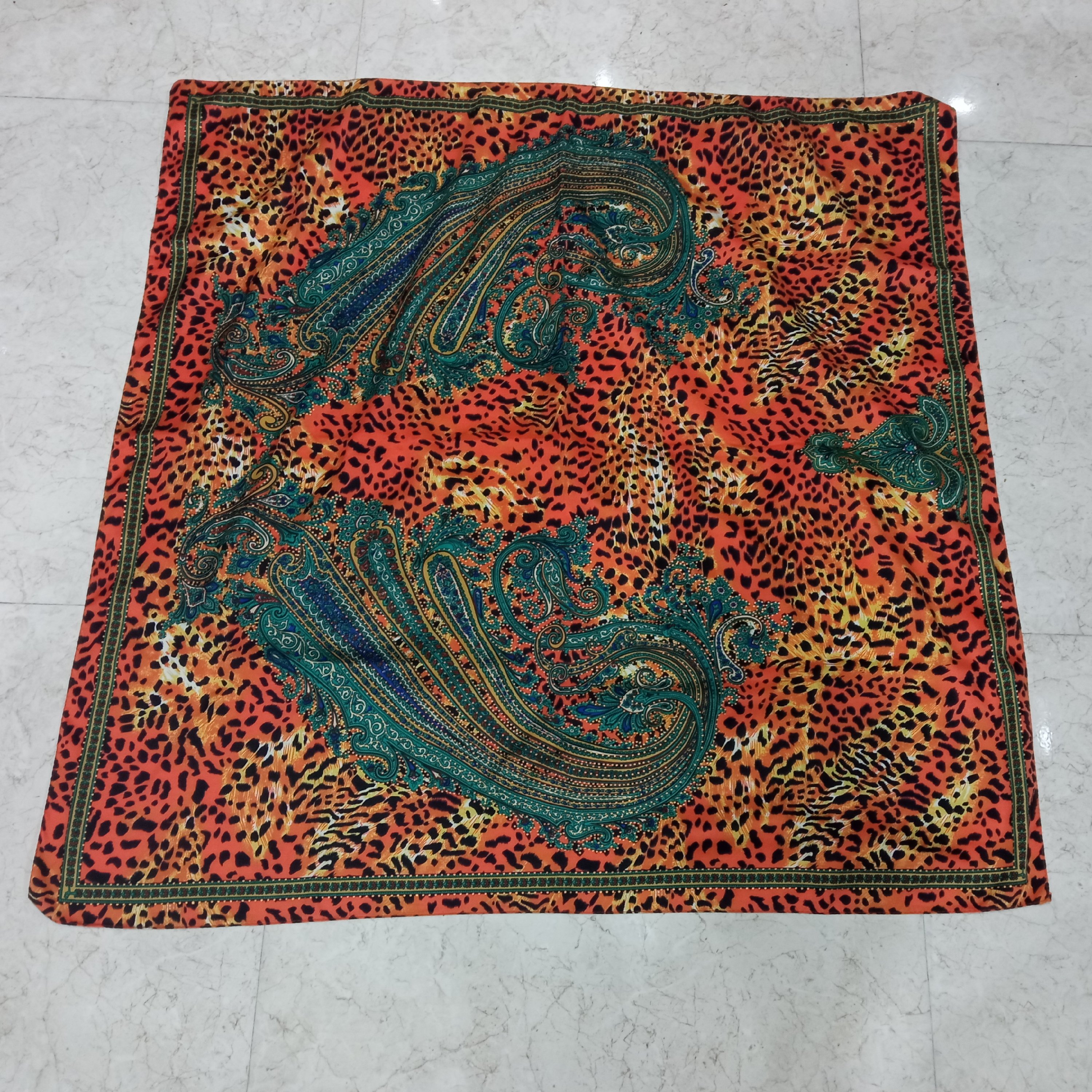 روسری تک رنگ تک طرح2