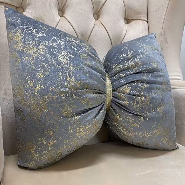 کوسن پاپیون طرح مخمل طلاکوب طوسی