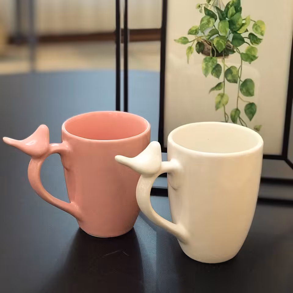 لیوان پرنده