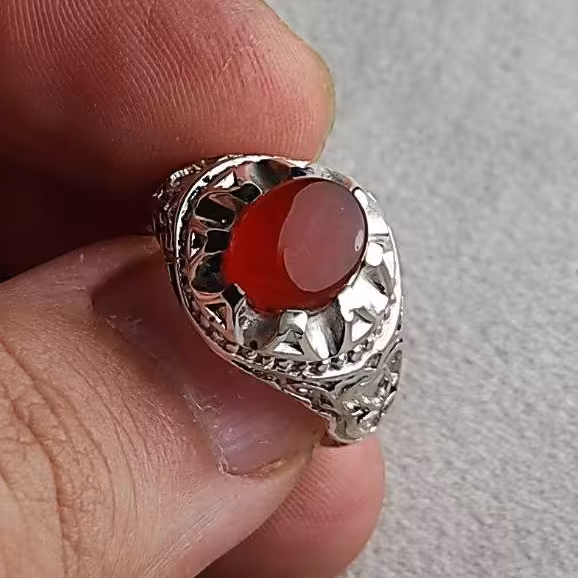 انگشتر عقیق یمنی سایز 59 با رکاب ماشینی