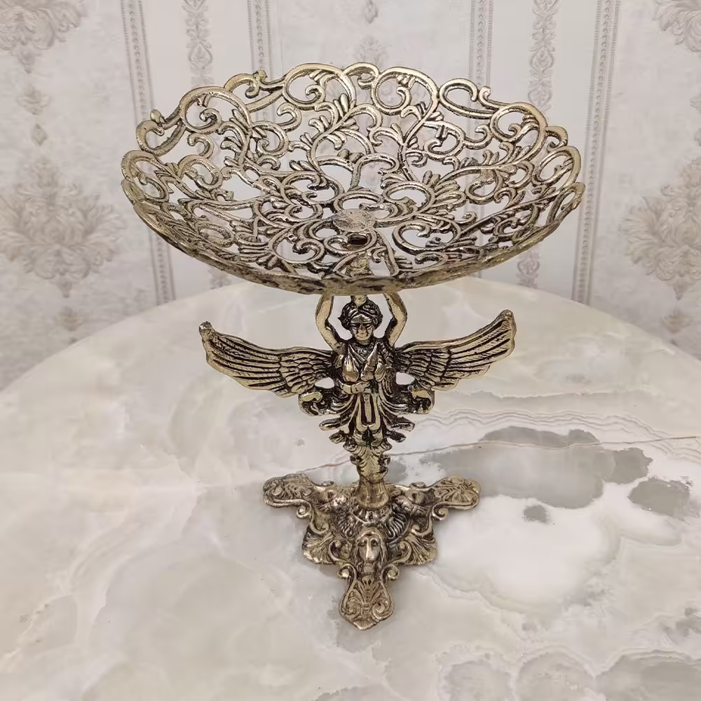 شیرینی خوری برنز مدل نیلوفر پایه فرشته کد 5213 ( برنجی )