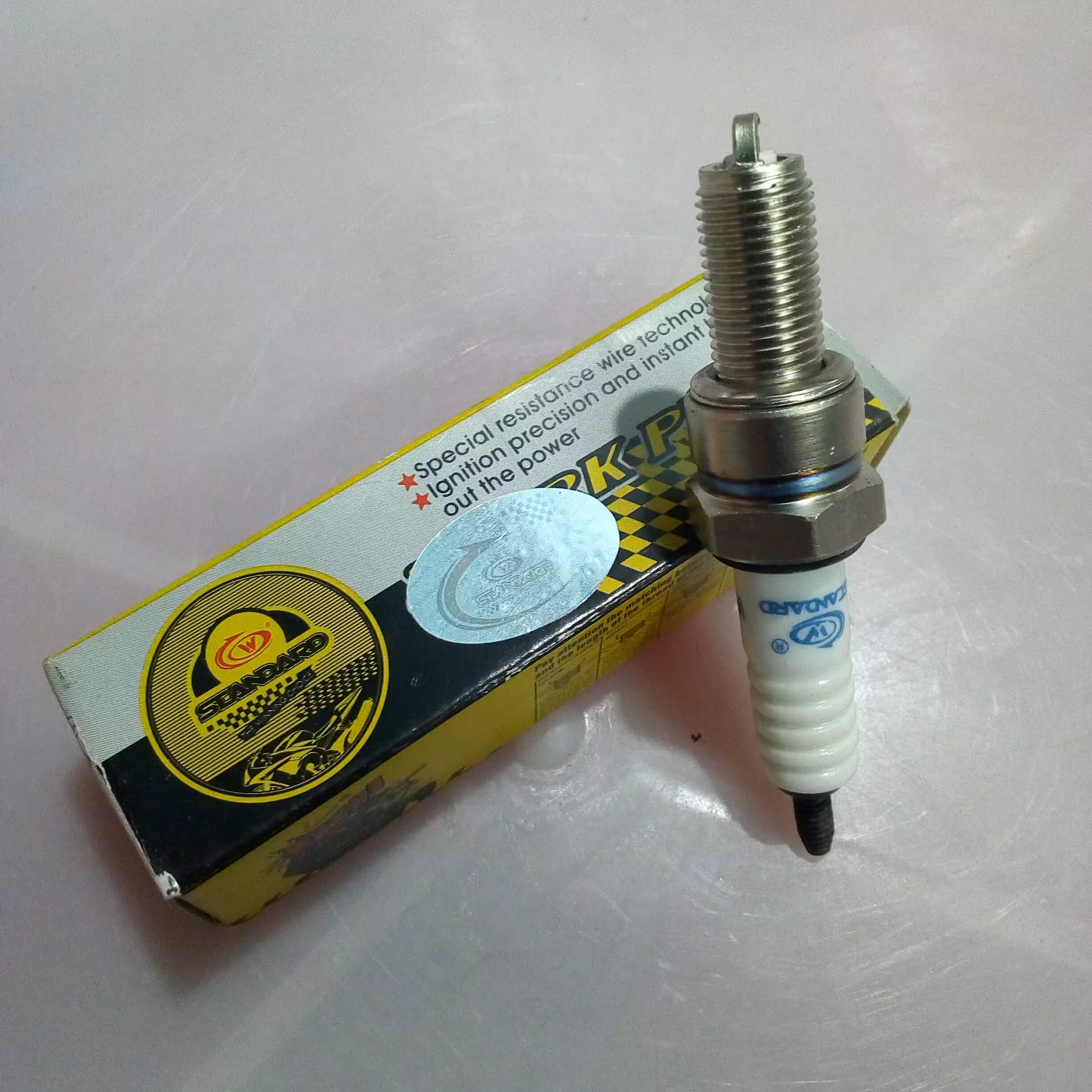 شمع موتور سیکلت پالس / استاندارد