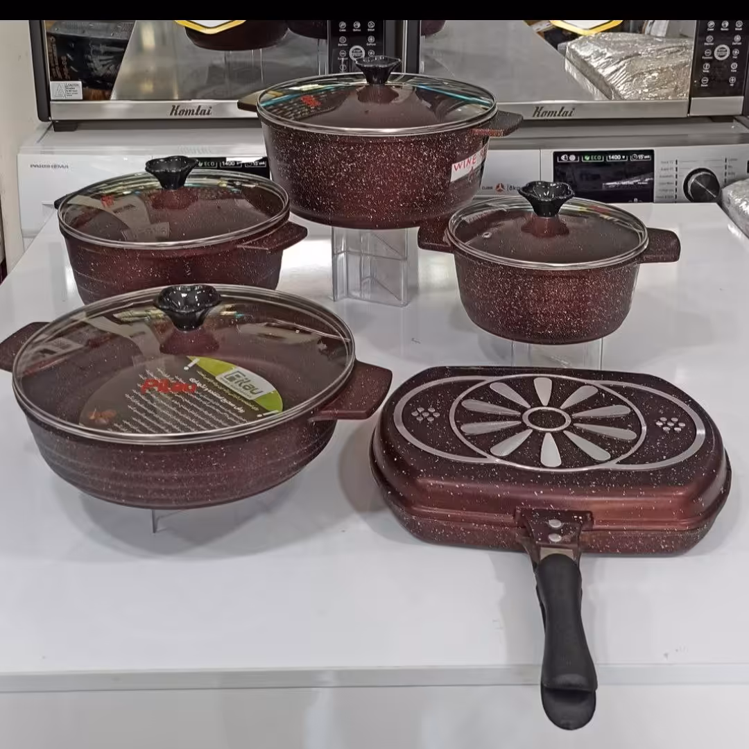 سرویس قابلمه 12پارچه چدن پی

سرویس قابلمه 12پارچه چدن پیلو ترک

