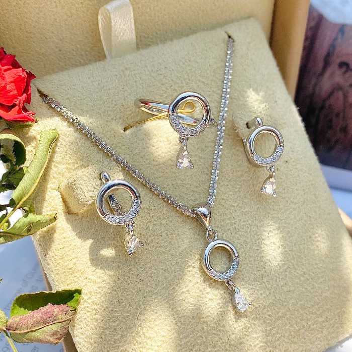 نیمست نقره زنانه با روکش طلا سفید  کد 42