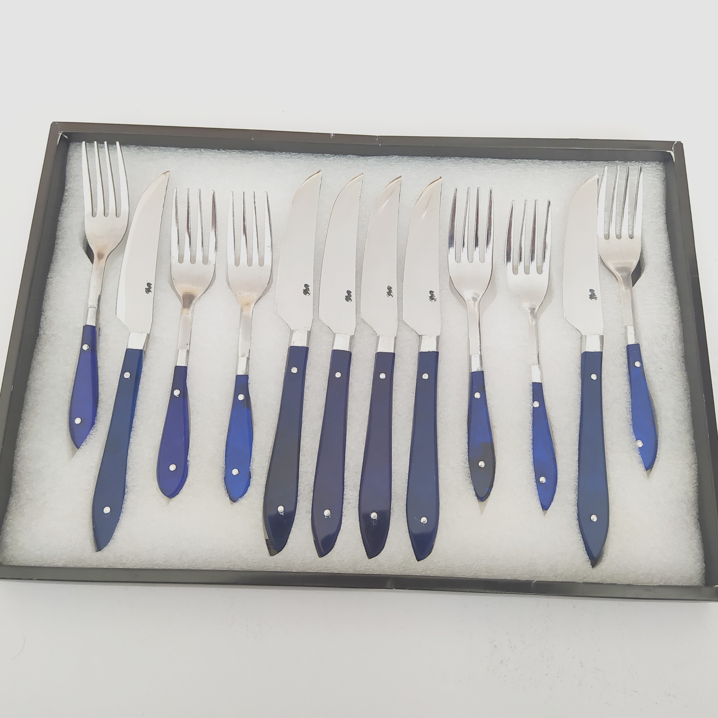 ست کارد و چنگال نگین زنجان با ارسال رایگان 